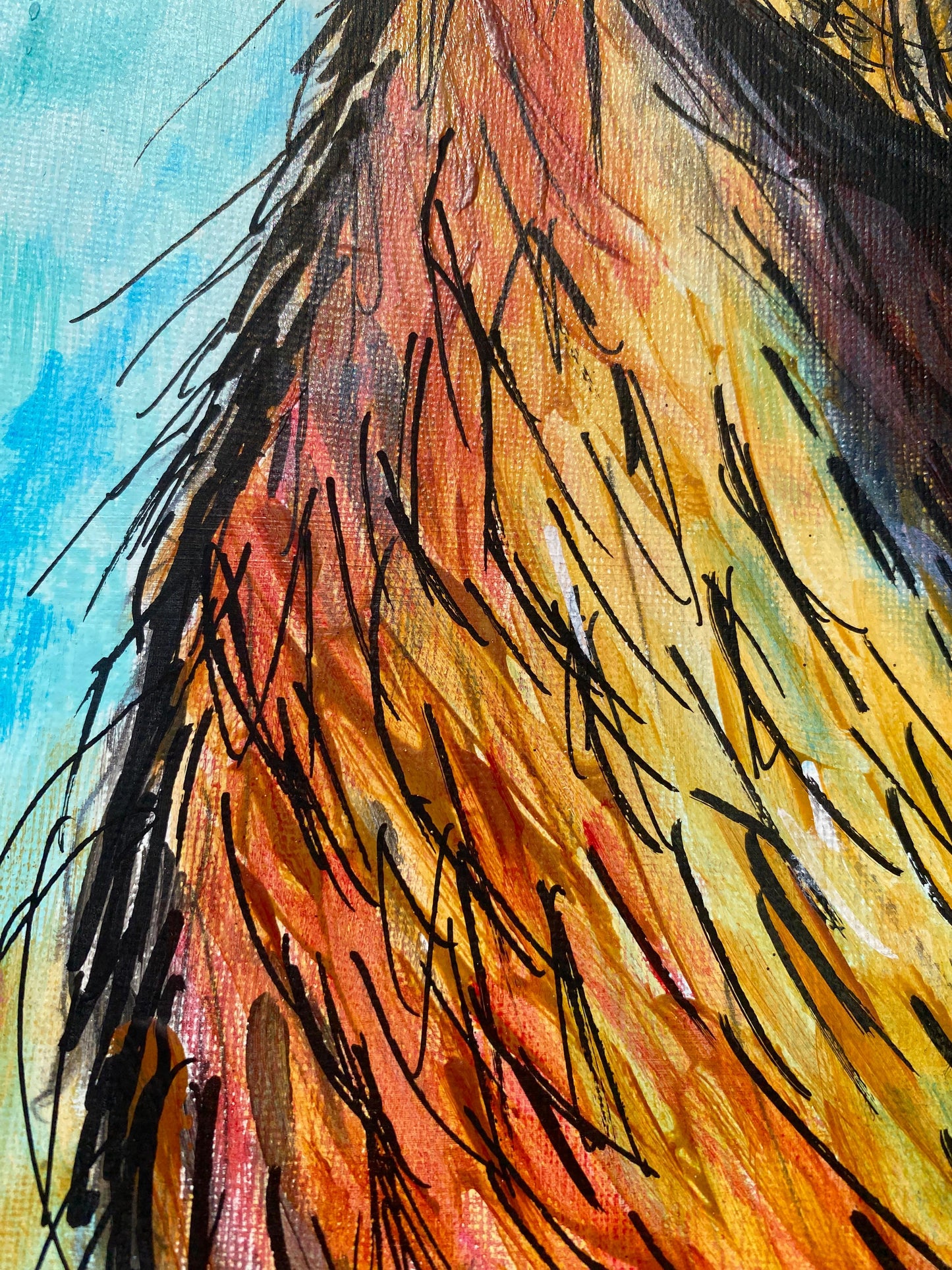 Detalle del pelaje en tonos naranjas, ocres y rojos. Trazos enérgicos de pincel y POSCA.